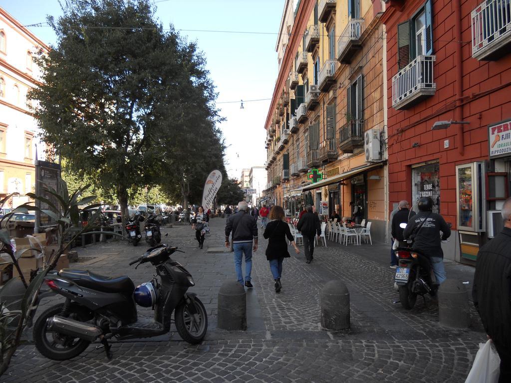 B&B Ingiropernapoli Nápoles Exterior foto